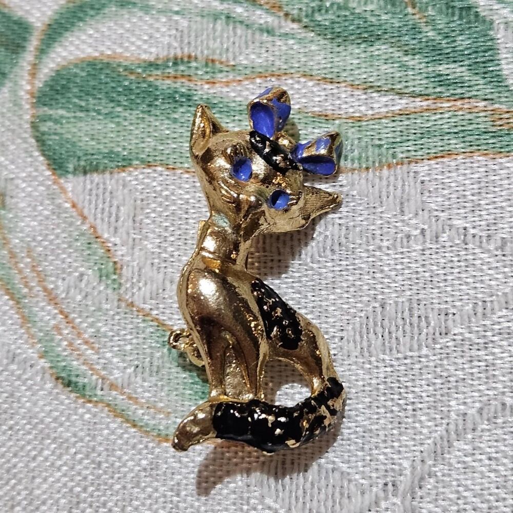 vintage coquette cat gold tone blue eyes brooch
